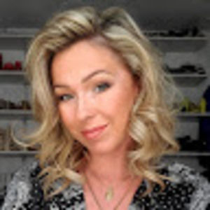 Meet your Posher, Gabriella